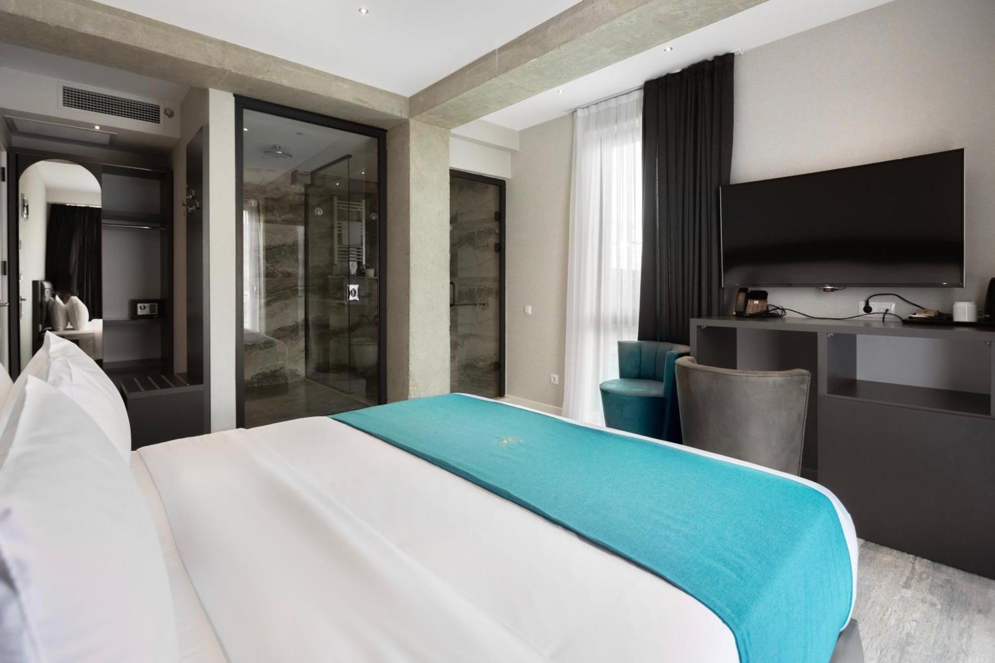 M 1 T Hotel Tbilisi Esterno foto