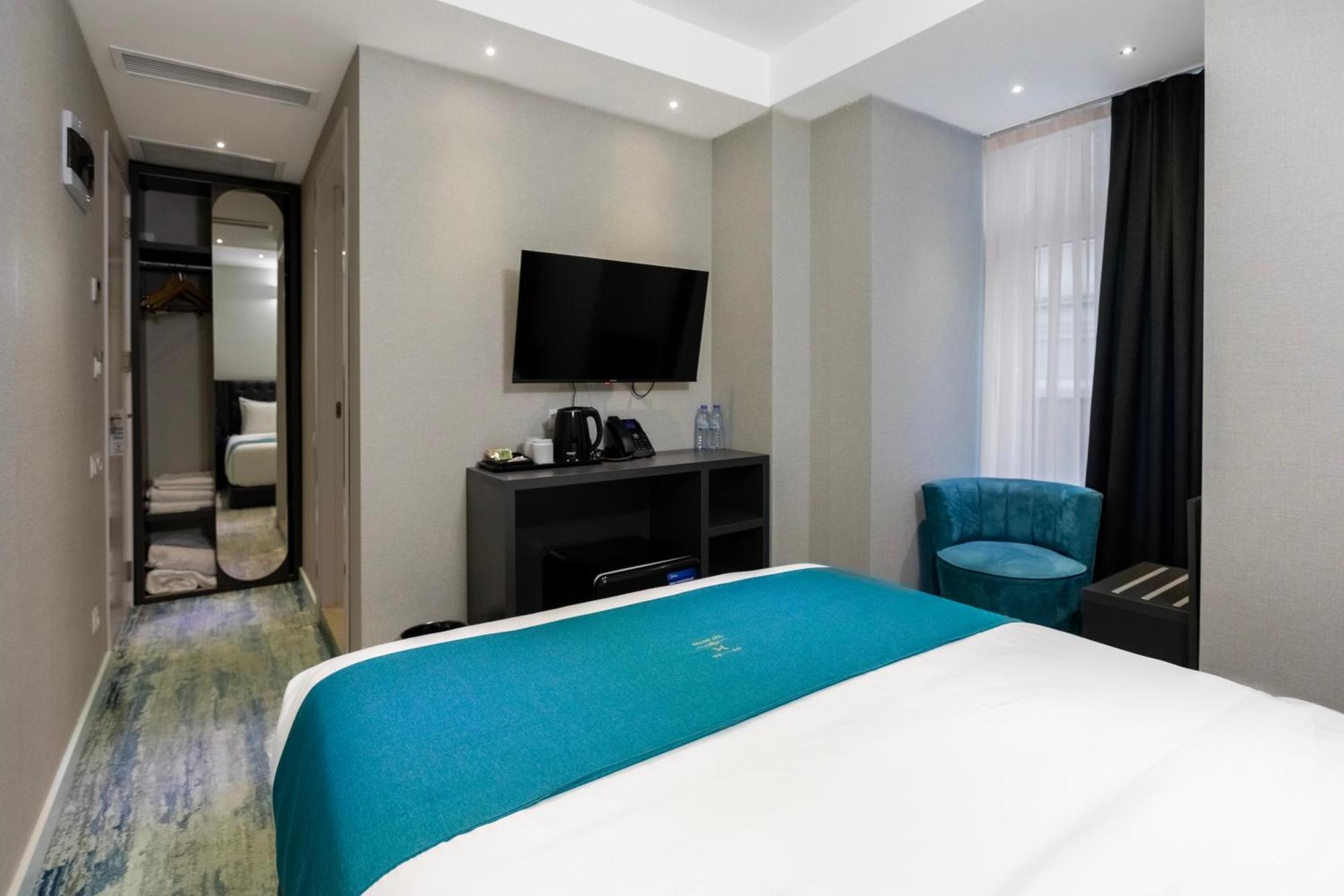 M 1 T Hotel Tbilisi Esterno foto